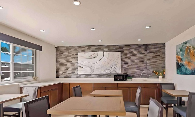 Hayward Hotel | Comfort Inn Hayward / Union City