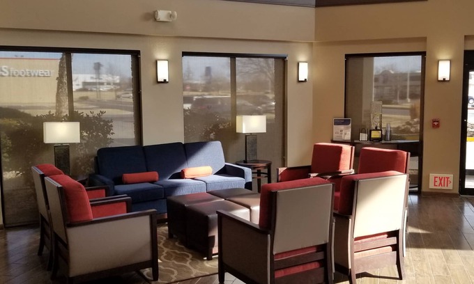 Greenwich Hotel | Comfort Inn & Suites