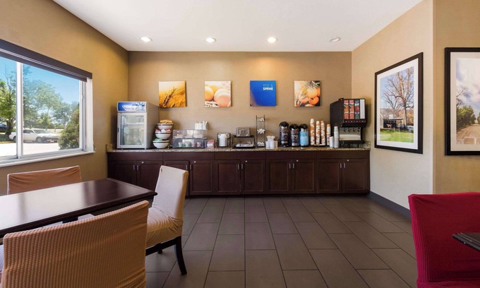 Wichita Hotel | Comfort Inn East