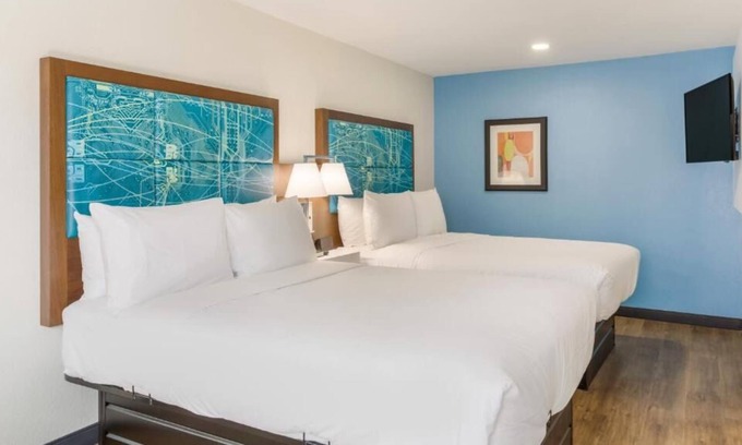 Merry Oaks Apartamento | Comfort Meets Affordability! Onsite Swimming Pool, Complimentary Breakfast