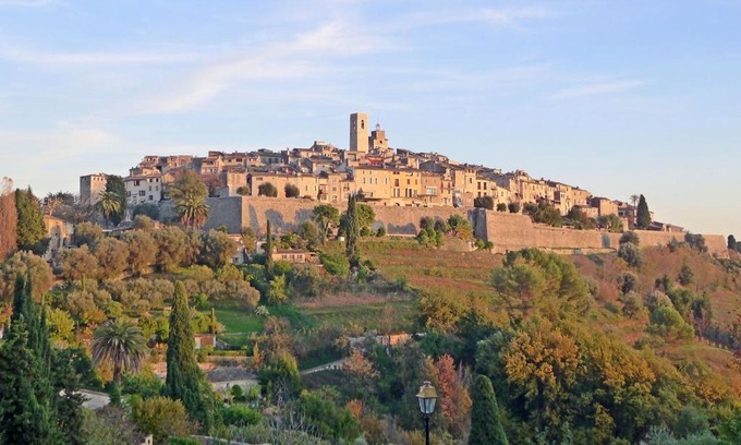 Saint-Paul-de-Vence Apartamento | Comfort studio, fully equipped!