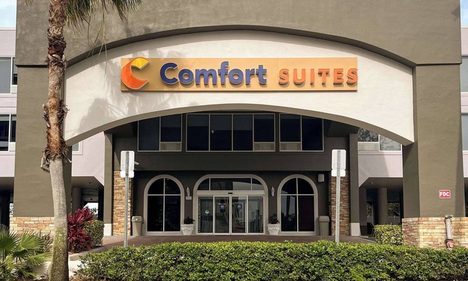 Clearwater Hotel | Comfort Suites Clearwater - Dunedin