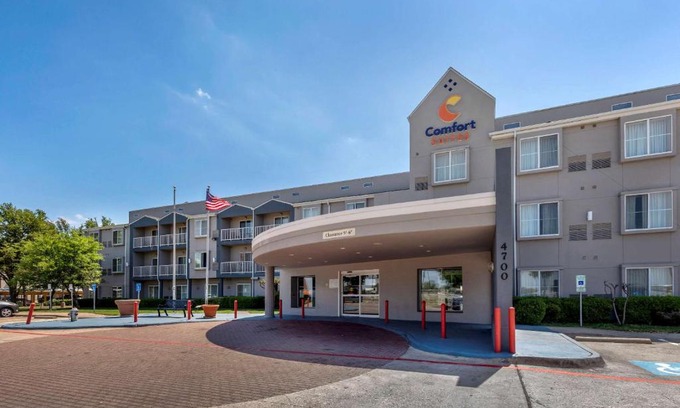 Irving Hotel | Comfort Suites DFW Airport
