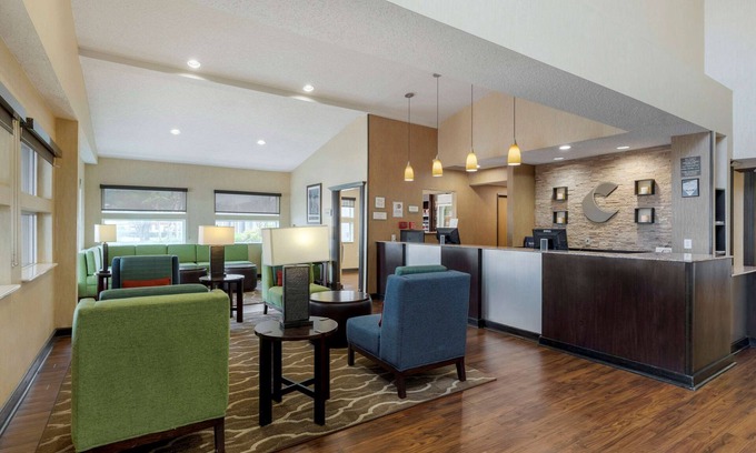 Irving Hotel | Comfort Suites DFW Airport