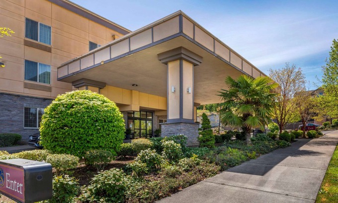 Eugene Hotel | Comfort Suites Eugene