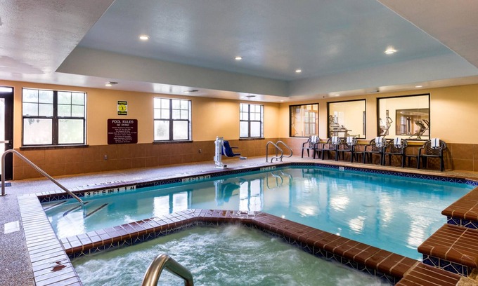 Webster Hotel | Comfort Suites near NASA - Clear Lake