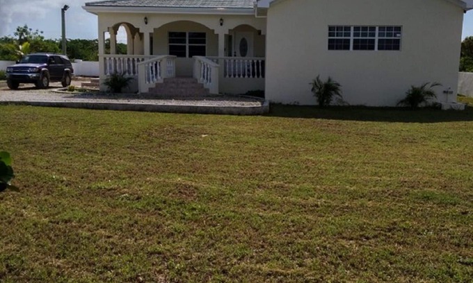 Bottle Creek Casa | Comfort Villa, North Caicos, incluye SUV y artículos de desayuno de bienvenida
