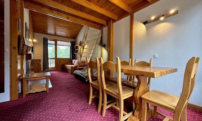 Plagne Villages Apartamento | Apartamento cómodo con entreplanta, terraza y guardaesquíes a pie de pistas