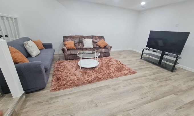 Saskatoon Casa | Comfortable 2-Bed Basement Suite | Easy Airport & City Access