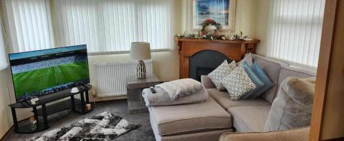 Rhuddlan Casa | Comfortable 2 Bedroom Caravan - Close to Castle