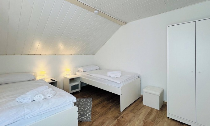 Huesten Apartamento | Comfortable 2-bedroom apartment for 4