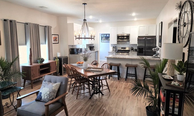 Central Oklahoma City Casa | Comfortable 3-Bedroom House in Oklahoma City