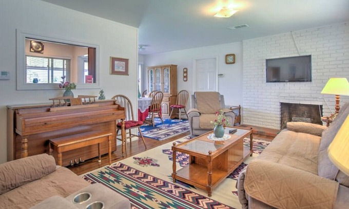 Chula Vista Casa | Comfortable 3 Bedroom House with Spacious Yard