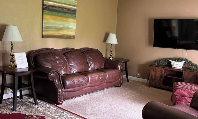 Logansport Casa | Comfortable 3 bedroom in nice quiet neighborhood.