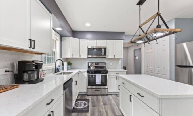 Antioch Casa | Comfortable 4-Bedroom Retreat in the Heart of Antioch