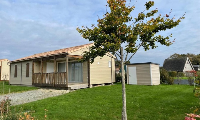 Arzal Chalet De Esquí | Comfortable 6-person, 3-bedroom chalet close to the Megaliths and beaches