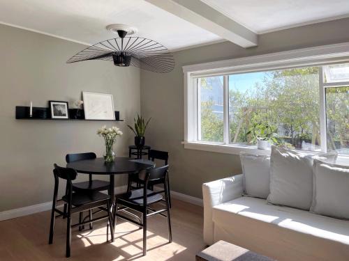Downtown Apartamento | Comfortable and stylish apartment in quiet area downtown