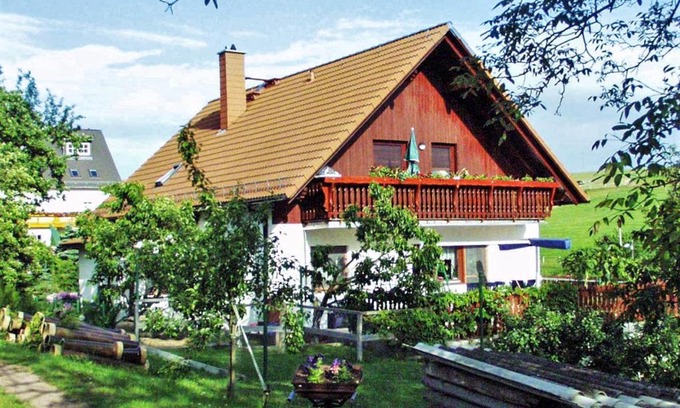 Obernaundorf Apartamento | Comfortable apartment in Obernaundorf with shared pool, 45m²