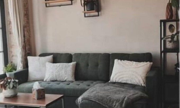 Oderberg Apartamento | Comfortable apartment near the water with its own bar.
