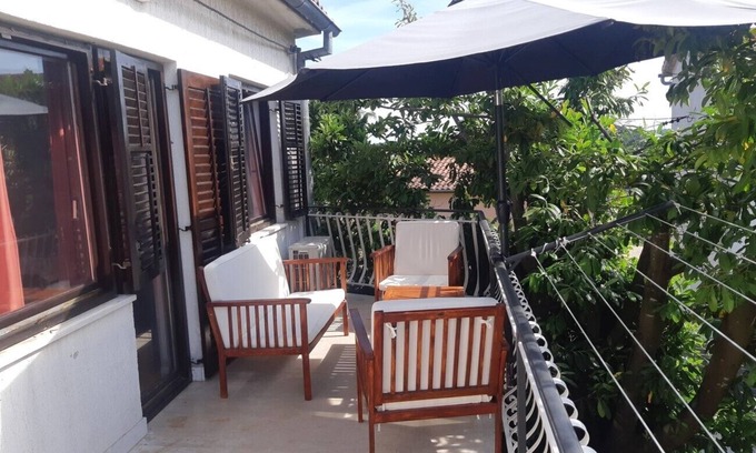 Stinjan Apartamento | Cómodo apartamento Marija con barbacoa y aparcamiento privado.