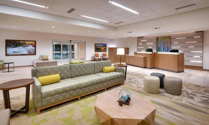 Lakewood Casa | Comfortable Business Hotel Near the Denver Federal Center
