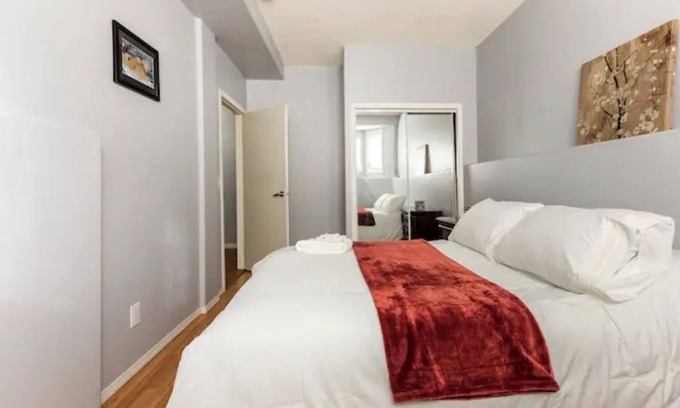 Northeast Edmonton Apartamento | Comfortable, clean and secure apartment, 4 mins from Anthony Henday.