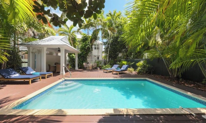 Marathon Hotel | Comfortable Coastal Living with Private Pool & Kitchen Access!