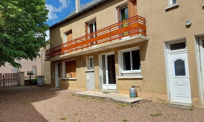 Moux-en-Morvan Casa | Cómoda casa de campo en el centro del pueblo de Moux para descubrir el Morvan