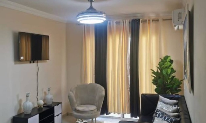 Los Coquitos Apartamento | Lugar cómodo, tamaño familiar, a pasos del malecón y frente al mar.