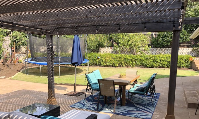 Goleta Casa | Ideal para las familias confortable casa cerca de la playa, parques y UCSB