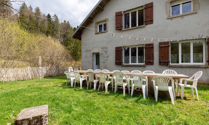 La Chaux-du-Dombief Casa | Gite de groupe jura tout confort