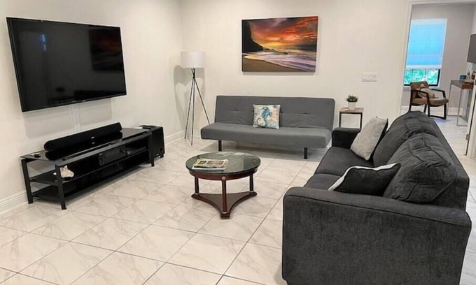 Altamonte Springs Casa | Comfortable Guest Suite in Altamonte Springs - Large Pool