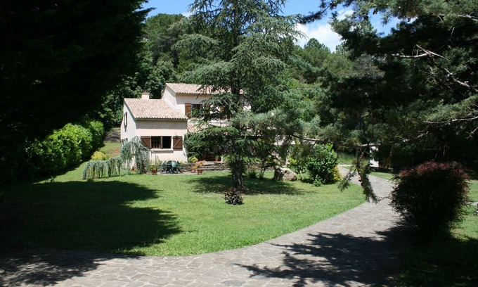 Gagnieres Casa | Comfortable casa rural en entorno privado / piscina privada / gran jardín