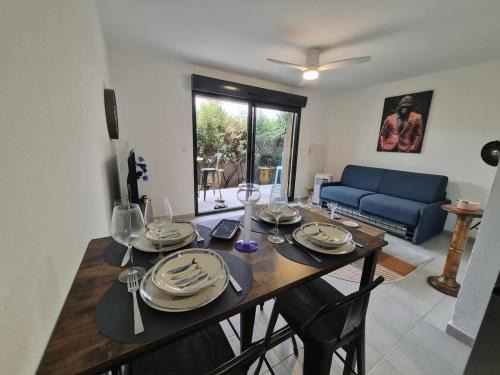 Roches Grises Apartamento | Comfortable ground floor apartment - terrace - parking