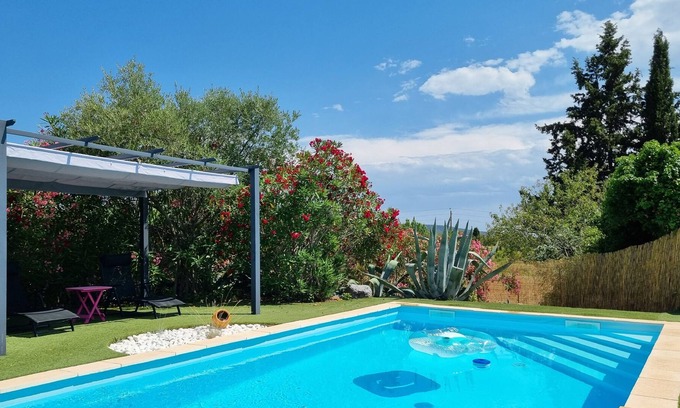 Azillanet Apartamento | Comfortable holiday home with swimming pool in Azillanet