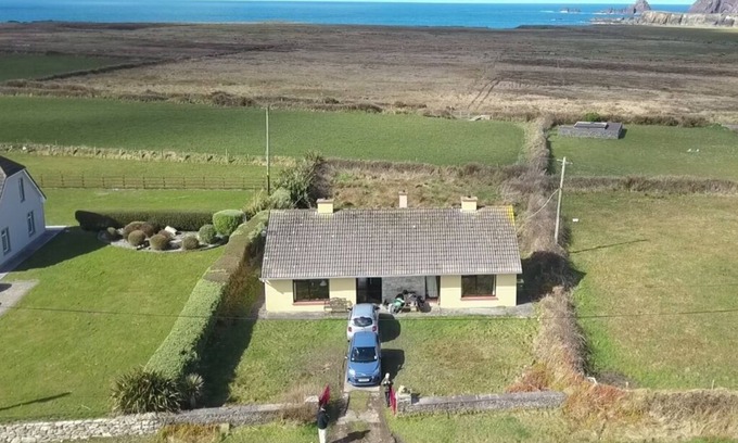 Ballyferriter Casa | Salvaje del Atlántico manera, Dingle Peninsula. 5 minutos de la playa, pesca, senderismo