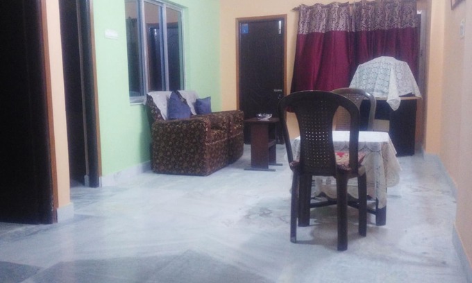 Shibpur Apartamento | Cómoda estancia en casa en un barrio tranquilo