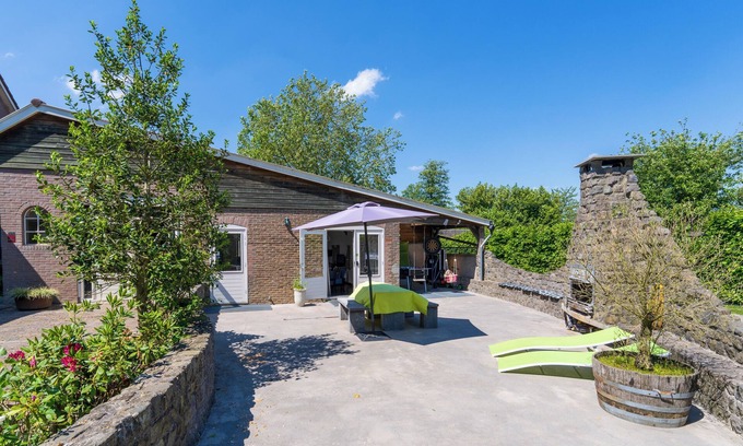 Olst Casa | Comfortable home with sauna and swimming spa