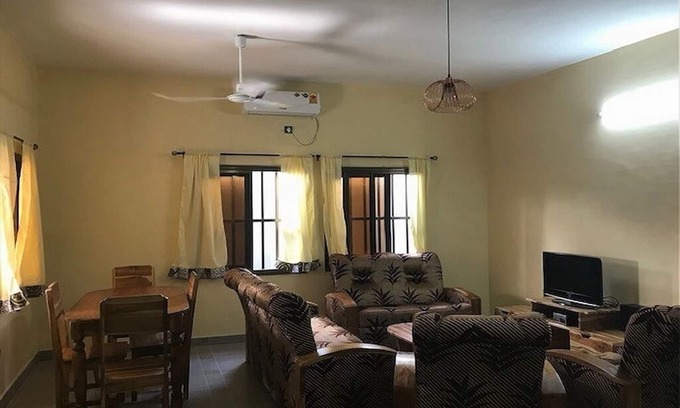 Lome Casa | Comfortable house in the heart of Sanguéra in the local atmosphere