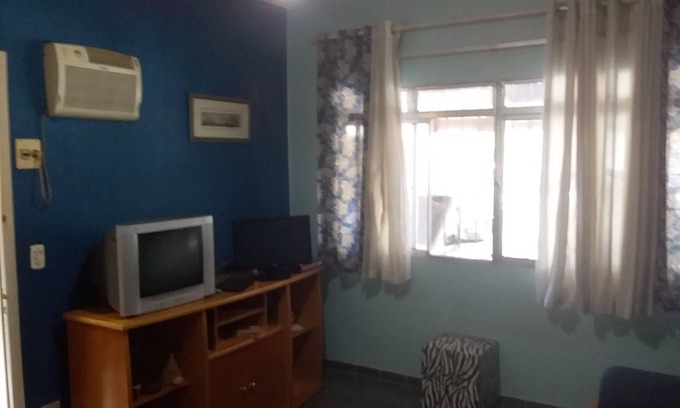 Mongagua Casa | Casa cómoda cerca de la playa y el centro