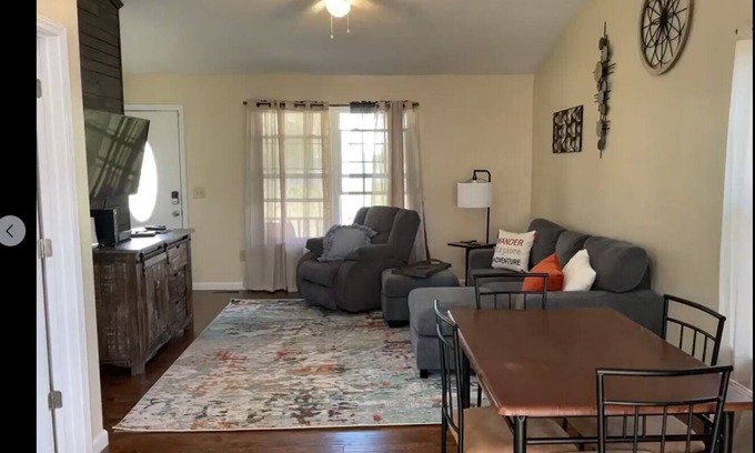 Johnson City Casa | Comfortable house in Johnson City