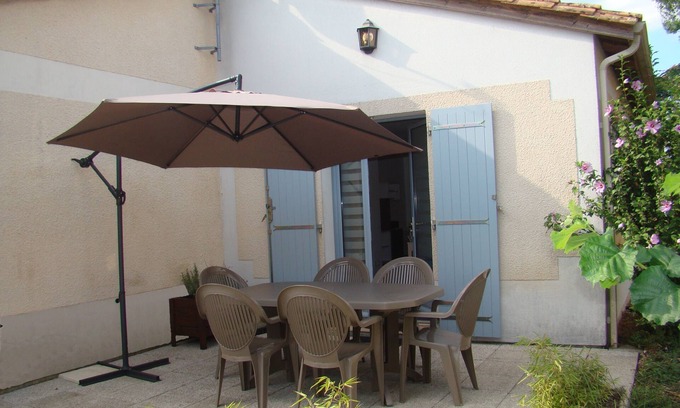 Lamonzie-Saint-Martin Apartamento | Cómoda casa con terraza en el Périgord morado