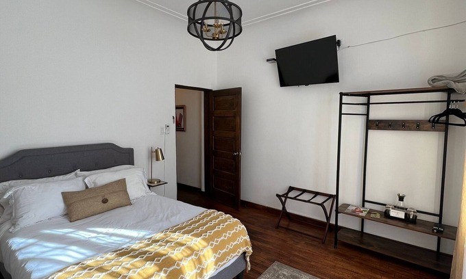 Municipio de Juárez Hotel | Comfortable room in boutique Hotel Villa Reyna in historic house built in 1900!!