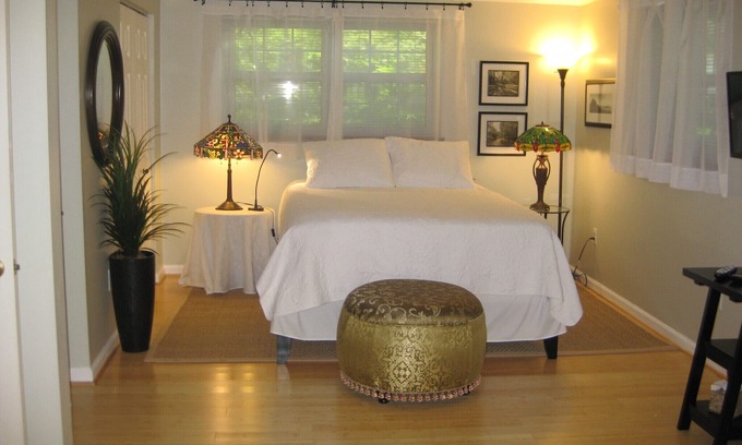 Sterling Casa | Hermoso. Espacioso. Tranquilo. A 5 km del aeropuerto de Dulles.