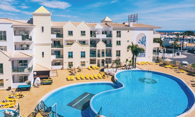 Areias de Sao Joao Hotel | Comfortable Stay! Spacious 1BR with Kitchenette, Free Parking, 2 Onsite Pools!