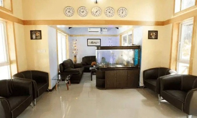 Sadras Apartamento | Cómoda sala de estudio para sus vacaciones