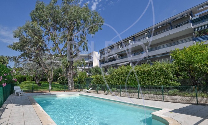 Petit Juas Apartamento | Comfortable studio, terrace and private garden