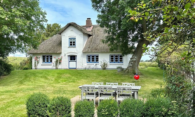 Osterhever Casa | Casa con techo de paja en una fantástica ubicación apartada cerca de St. Peter-Ording
