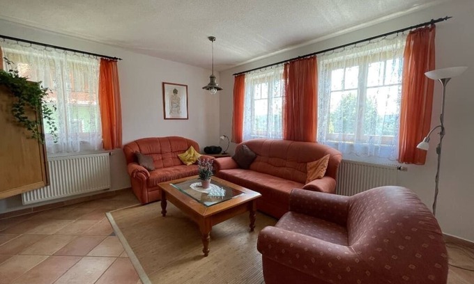 Neualbenreuth Apartamento | Comfortable vacation apartment for up to 2 people (75 sqm)