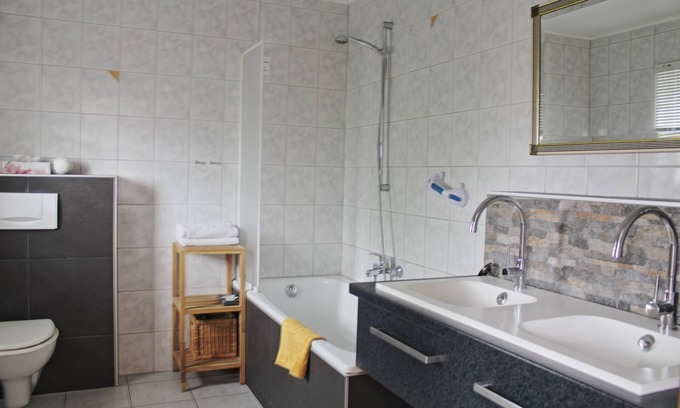 Triftern Apartamento | Apartamento cómodo y exclusivo "Hibiscus" con piscina cubierta y sauna
